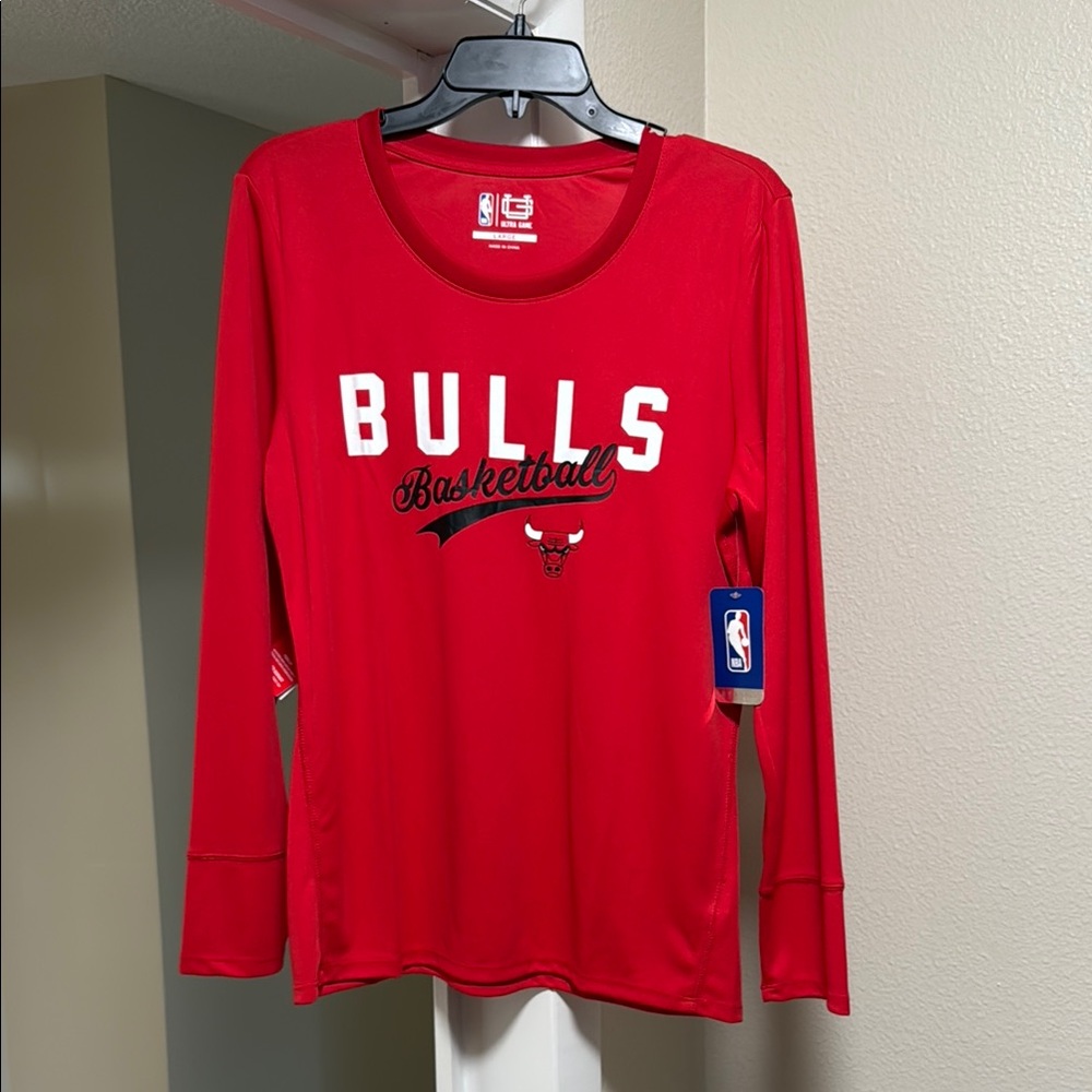 Ultra Game NBA Chicago Bulls Red Long Sleeve Shirt womens